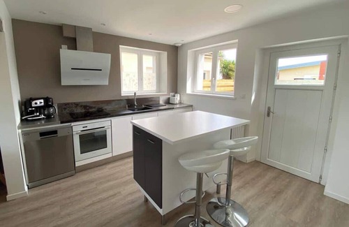 Saint-Pol-de-Leon House | Saint-Pol family house garden equipped for 12