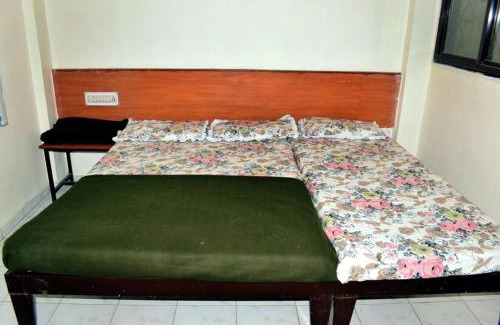 Shirdi Hotel | SAIRATNA HOTEL only 1 minute distance from sai temple