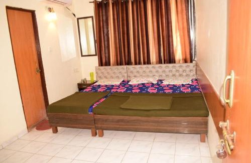 Shirdi Hotel | SAIRATNA HOTEL only 1 minute distance from sai temple