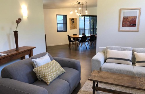 Myrtleford House | Saje's House & Pod