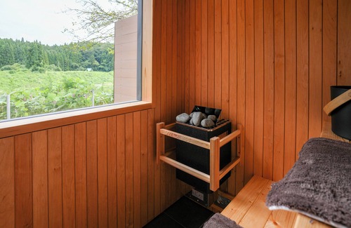 Sakata Cabin | Sakata Log House