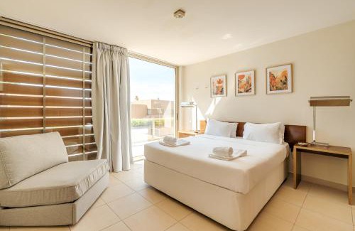 Salgados Villa | Salgados Premium Beach Villa by DA'Home