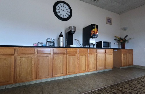 Salina Hotel | Salina Inn
