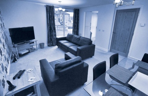 Salisbury Apartment | Salisbury City Centre - 9 miles from Stonehenge