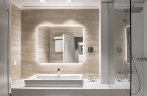 El Prat de Llobregat Hotel | Sallés Hotel Ciutat del Prat Barcelona Airport