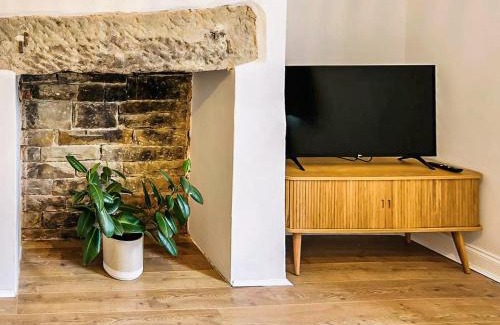 Saltaire Village House | Saltaire Mill Cottage