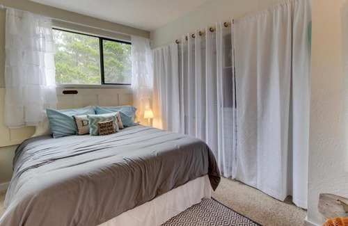 Florence House | Salty Dog Lodge