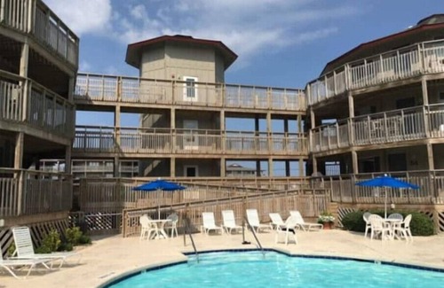 Kill Devil Hills Condo | Salty Sistersn