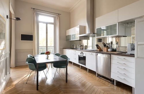 Figares House | Samanta Narzan 2BD located in Cifrantelo