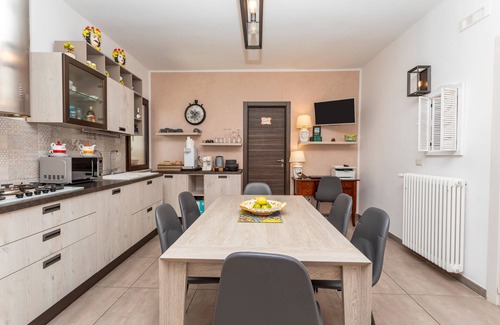 Savoca Apartment | 'Sambuco Junior Suite' Room with Sea View, Wi-Fi and Air Conditioning