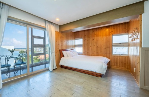 Samcheok House | Samcheok Jangho Sanho Pension