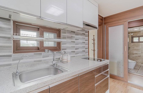 Samcheok House | Samcheok Santorini Pension