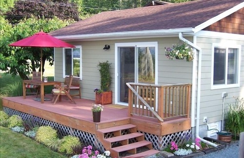 Bow Cabin | Samish Island Waterfront Cabin - Peaceful getaway, great for remote working