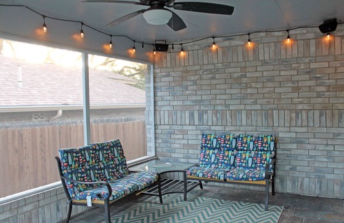 Great Northwest House | San Antonio Family Getaway: Private Pool & Backyard - 4Bed 2Bath with sunroom