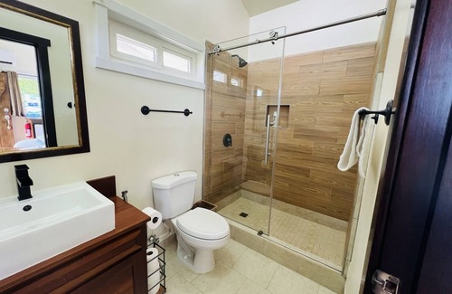 San Ignacio House | San Ignacio Guesthouse - AC, Wifi, Cable & Views