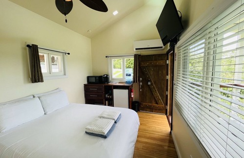 San Ignacio House | San Ignacio Guesthouse - AC, Wifi, Cable & Views