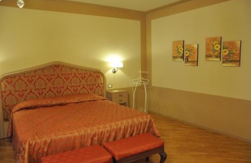 Lucca Historical Center Hotel | San Luca Palace