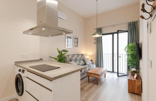 San Julian Apartment | San Luis Downtown & Pool Apartment