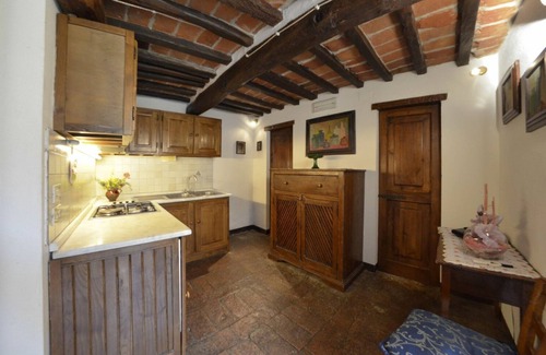 Sodo Apartment | San Pietro Ortensia - Apartment with swimming pool