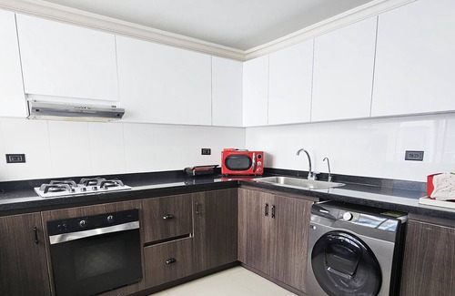 Bocagrande Apartment | Sanctuary of Elegance: Your New Home in the Heart of the City. T.C 20c2