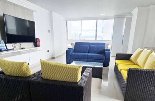 Bocagrande Apartment | Sanctuary of Elegance: Your New Home in the Heart of the City. T.C 20c2