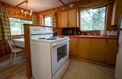 Carling Cottage | Sand Bay: 3-Bedroom Cottage #1