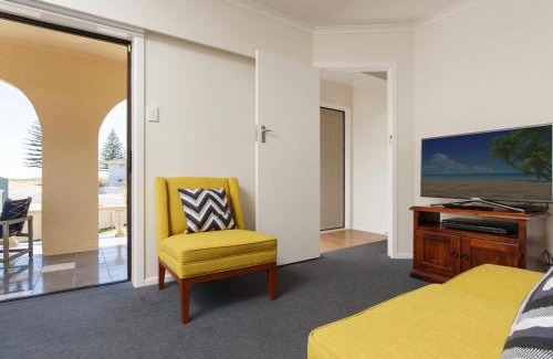 Mount Maunganui House | Sand Castles - Mount Maunganui Holiday Home
