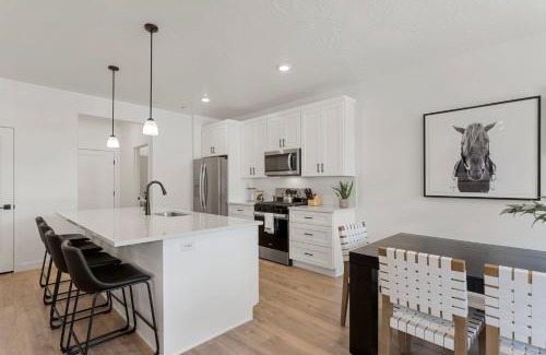 St. George House | Sand Hollow Skyline townhouse