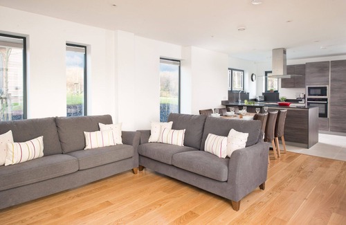 Holworth House | Sand Martin (BV07), Silverlake, Dorset