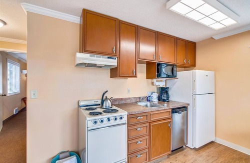 Downtown Cannon Beach House | Sandcastle Inn #604 - Beachcomber Vacation Homes
