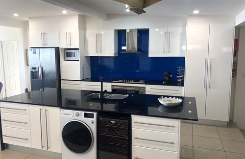 Machans Beach House | Sandcastle Retreat - Cairns Beaches