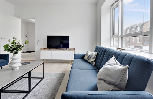 Roskilde Apartment | Sanders Fjord 2 - Smart 1-bdr Apt Near Cathedral