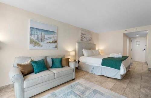 Miramar Beach Apartment | Sandestin Bayfront Studio with balcony and breathtaking views