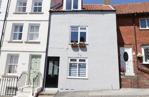 Scarborough House | Sandgate Cottage