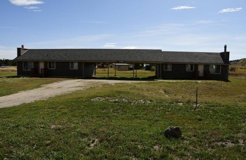 Horse Butte House | Sandhill West Home - comfortable family retreat with great views