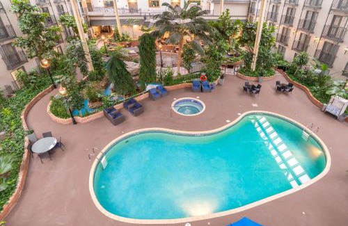 Downtown Hotel | Sandman Signature Lethbridge Lodge