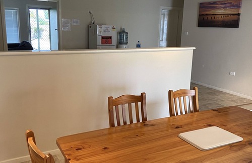 Jurien Bay House | Sandowne House - Families and fisher peoples favourite close to beach