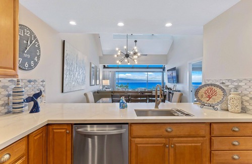 Kahana Condo | Sands Of Kahana Ph 381 3bd/3ba Of 3 Bedroom Condo by RedAwning