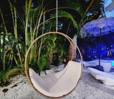 L'Autre-Bord House | Sandy Bay Villa Opale