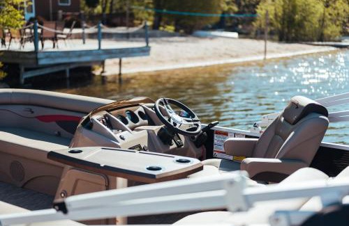 Mayfield House | Sandy Beach - Spider Lake Resort - Pontoon Rentals!