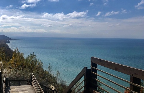 Arcadia House | Sandy Beach! Sunset Cottage on Lake Michigan, Arcadia, firepit. Dog ok.