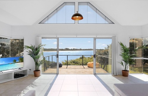 Culburra Beach House | Sandy Cove - family accommodation