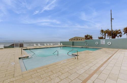 East Daytona Apartment | Sandy Shores Escape