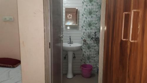 Naini House | Sangam guest house