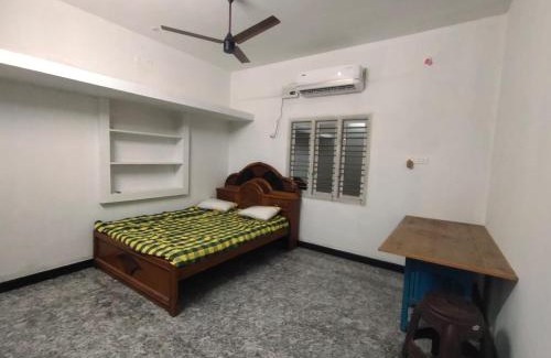 Peralam House | Sangeetha AC Rooms and Hotels