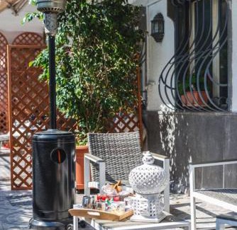 Posillipo Bed & Breakfast | Santa Clara Garden