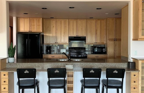 Page House | Santa Fe Style Custom Home - Hot Tub, Gorgeous View at Desert Edge!