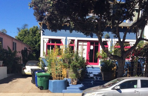 Ocean Park Apartment | Santa Monica Garden Beach Bungalow - Private, and Steps from the Sand