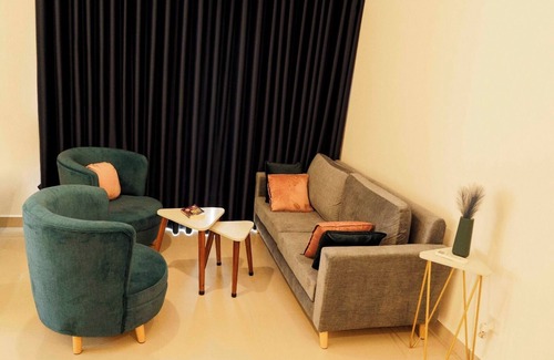 Dalupotha Apartment | Santorini 2-BR Resort apartment Between Negombo Beach and International Airport
