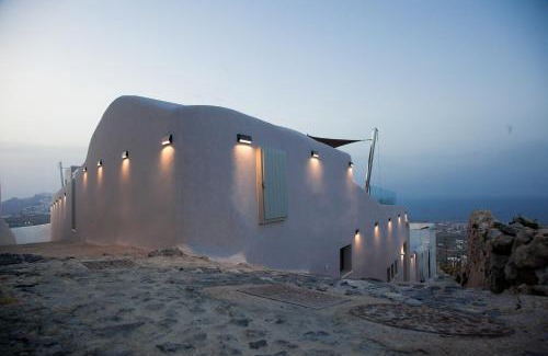 Pyrgos Villa | Santorini Soul Villas